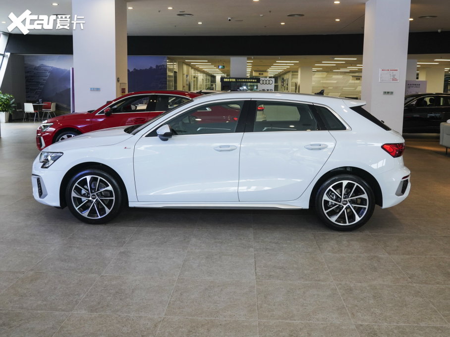 2023WA3 Sportback 35 TFSI M(jn)ȡ\(yn)