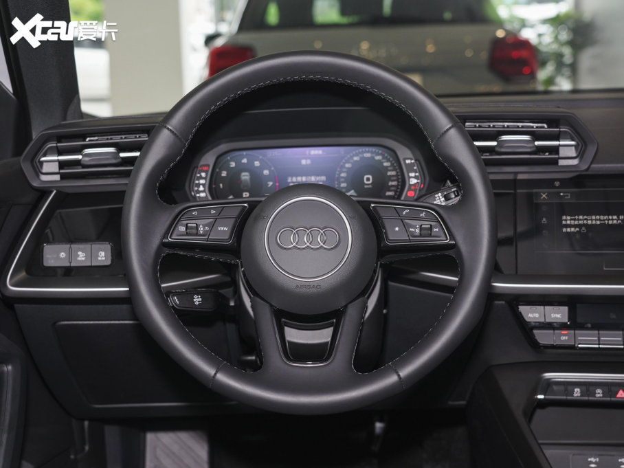 2023WA3 Sportback 35 TFSI Mȡ\