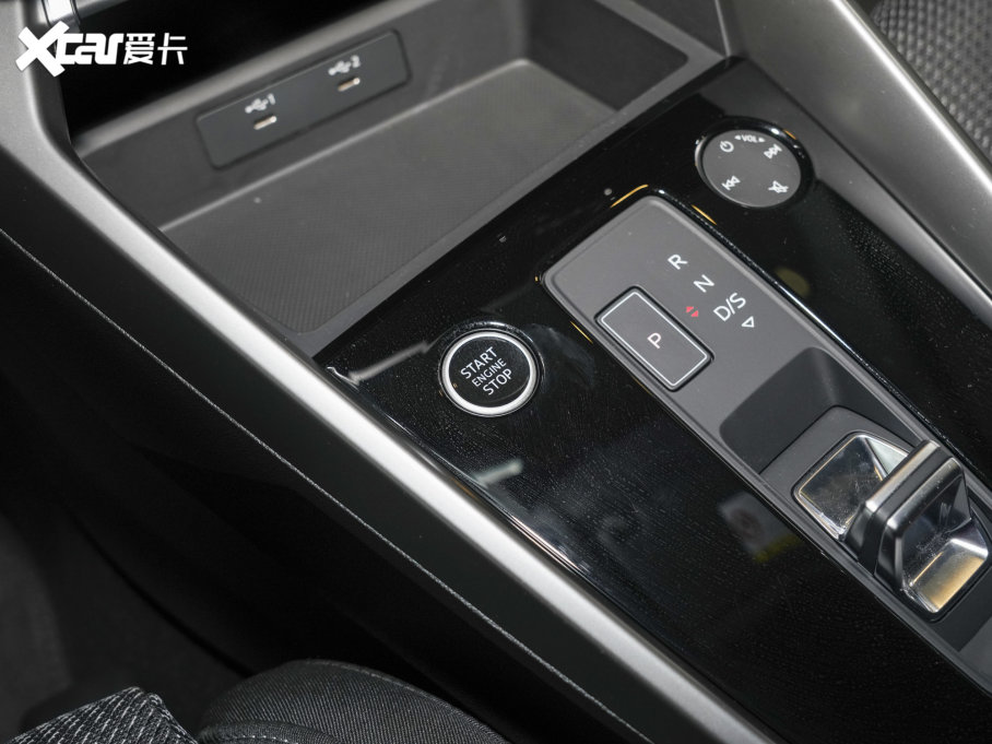 2023WA3 Sportback 35 TFSI Mȡ\