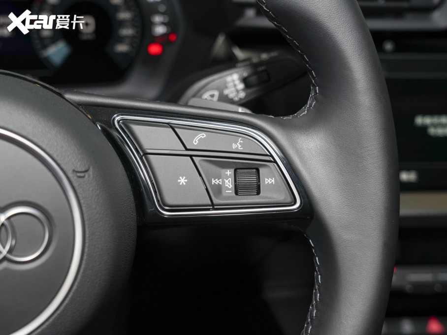 2023WA3 Sportback 35 TFSI Mȡ\