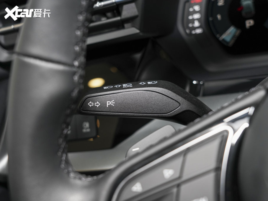 2023WA3 Sportback 35 TFSI Mȡ\