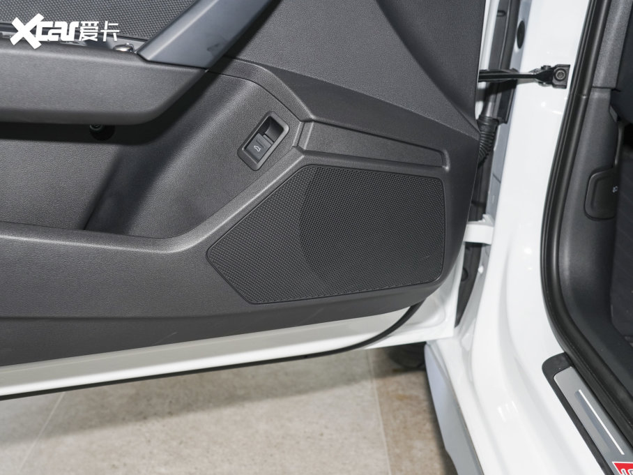 2023WA3 Sportback 35 TFSI Mȡ\