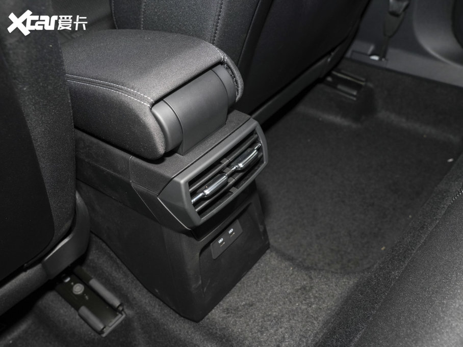 2023WA3 Sportback 35 TFSI M(jn)ȡ\(yn)