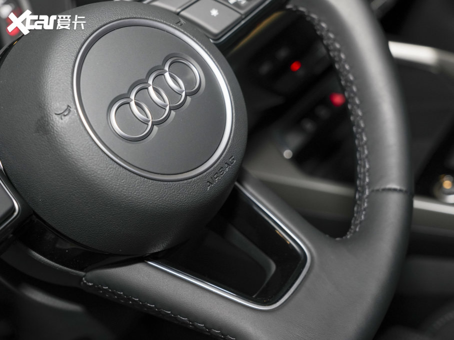 2023WA3 Sportback 35 TFSI Mȡ\