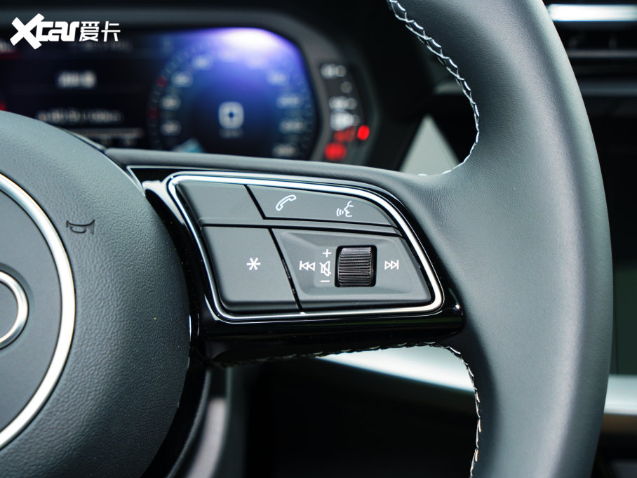 2023WA3 Ŀ Sportback 35 TFSI r\