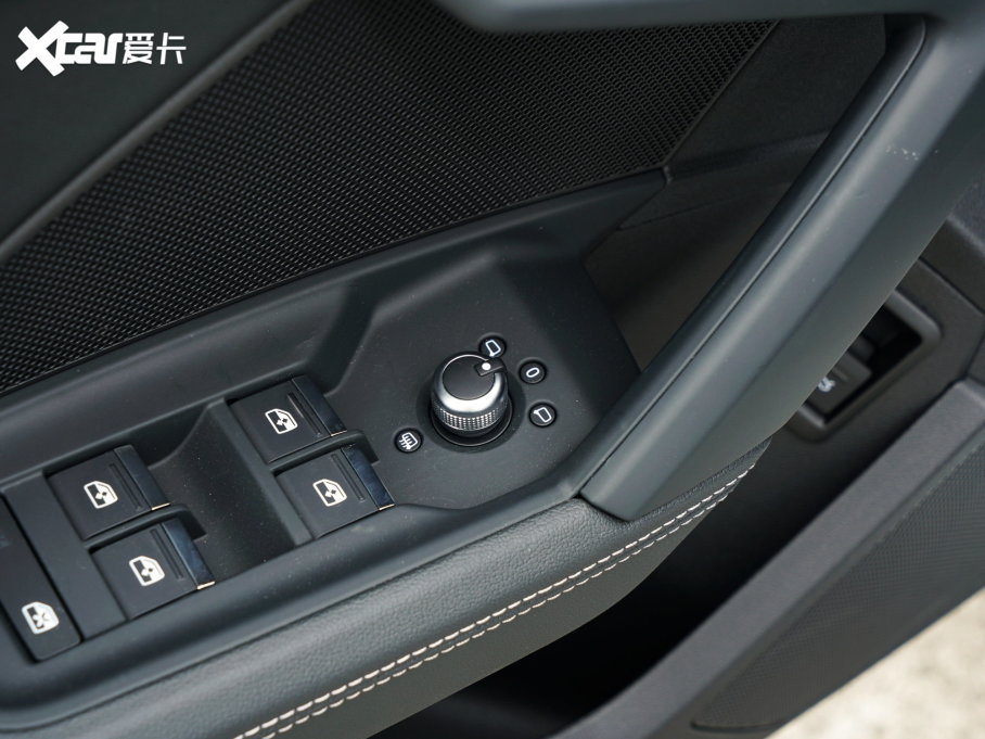 2023WA3 Ŀ Sportback 35 TFSI r\