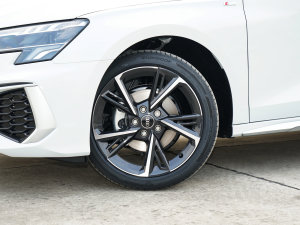 2023Sportback 35 TFSI r\ ݆Ȧ