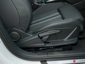 2023Sportback 35 TFSI r\ g