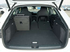 2023Sportback 35 TFSI r\(yn) g