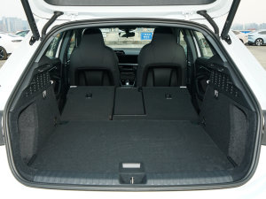 2023Sportback 35 TFSI r\ g