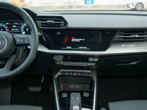 2023Sportback 35 TFSI r\ п_