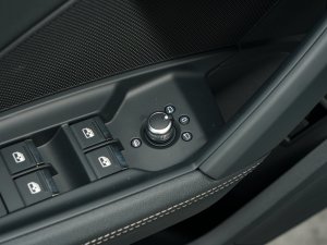 2023Sportback 35 TFSI r\ п؅^