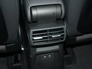 2023Sportback 35 TFSI r\ п؅^