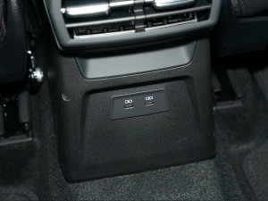 2023Sportback 35 TFSI r\ п؅^