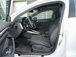 2023Sportback 35 TFSI A\(yn)(dng) ǰſg