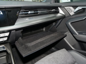 2023Sportback 35 TFSI A\(yn)(dng) 