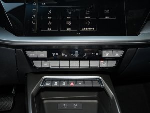 2023Sportback 35 TFSI A\ {{