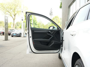 2023Sportback 35 TFSI A\ {λ܇T