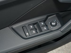 2023Sportback 35 TFSI A\ {܇ƅ^	