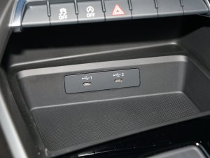 2023Sportback 35 TFSI Mȡ п؅^