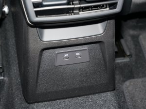 2023Sportback 35 TFSI Mȡ п؅^