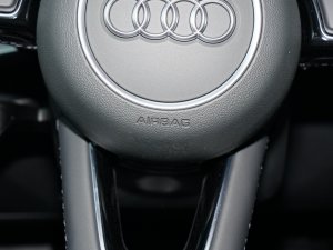 2023Sportback 35 TFSI Mȡ п؅^