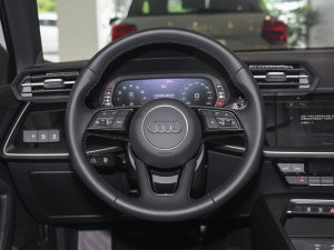 2023Sportback 35 TFSI Mȡ\ P