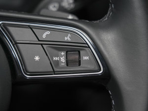 2023Sportback 35 TFSI Mȡ\ {