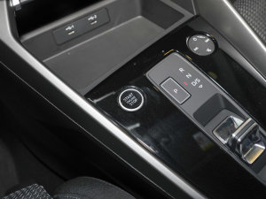 2023Sportback 35 TFSI Mȡ\ п؅^