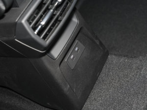 2023Sportback 35 TFSI Mȡ\ п؅^(q)