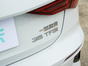 2023Ŀ Sportback 35 TFSI A\ ^