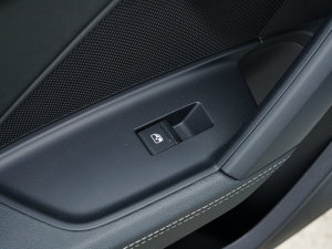 2023Ŀ Sportback 35 TFSI A\ ܇ƅ^