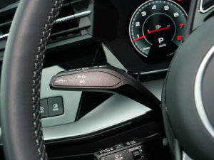 2023Ŀ Sportback 35 TFSI A\ п؅^