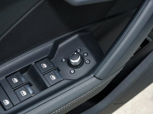 2023Ŀ Sportback 35 TFSI A\ п؅^