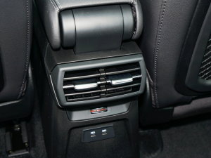 2023Ŀ Sportback 35 TFSI A\ п؅^