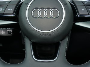 2023Ŀ Sportback 35 TFSI A\ п؅^