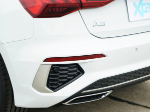 2023Ŀ Sportback 35 TFSI r\ ^