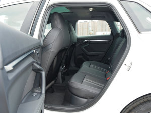 2023Ŀ Sportback 35 TFSI r\ ſg