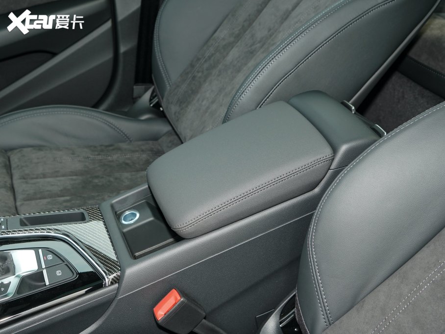 2023WA4L 45 TFSI quattro xӸ