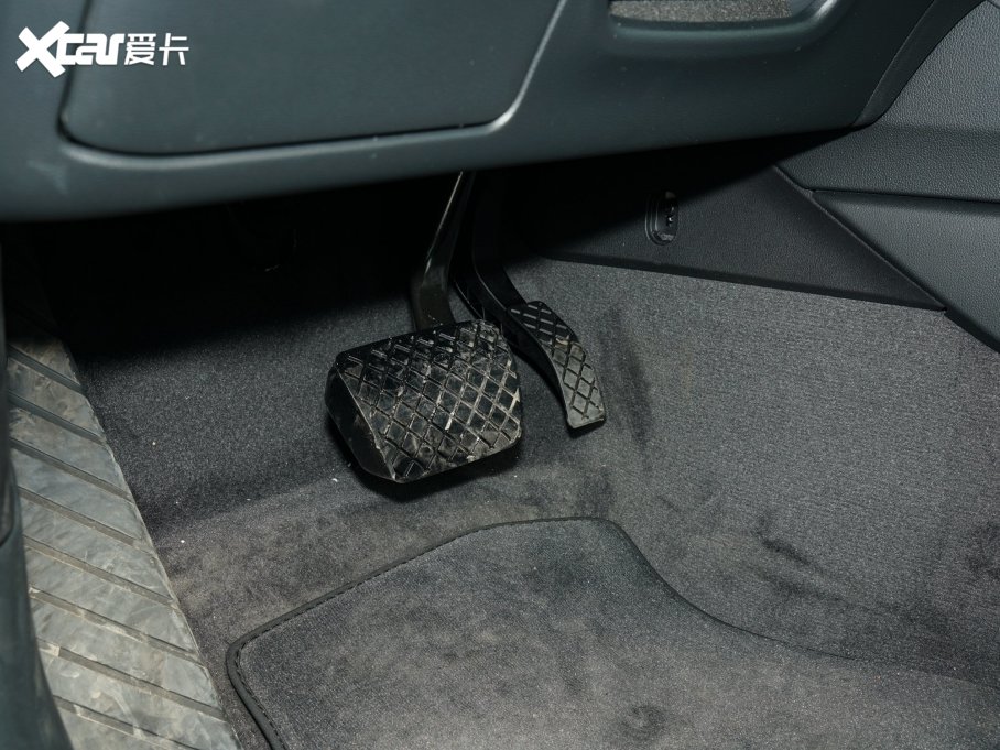 2023WA4L 45 TFSI quattro xӸ