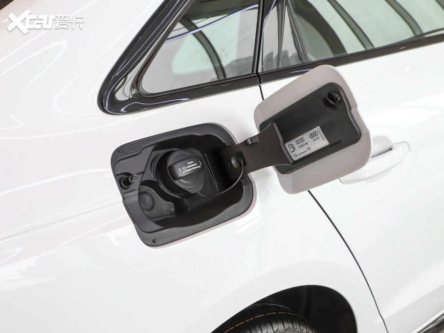 2023WA4L 40 TFSI AӸ 