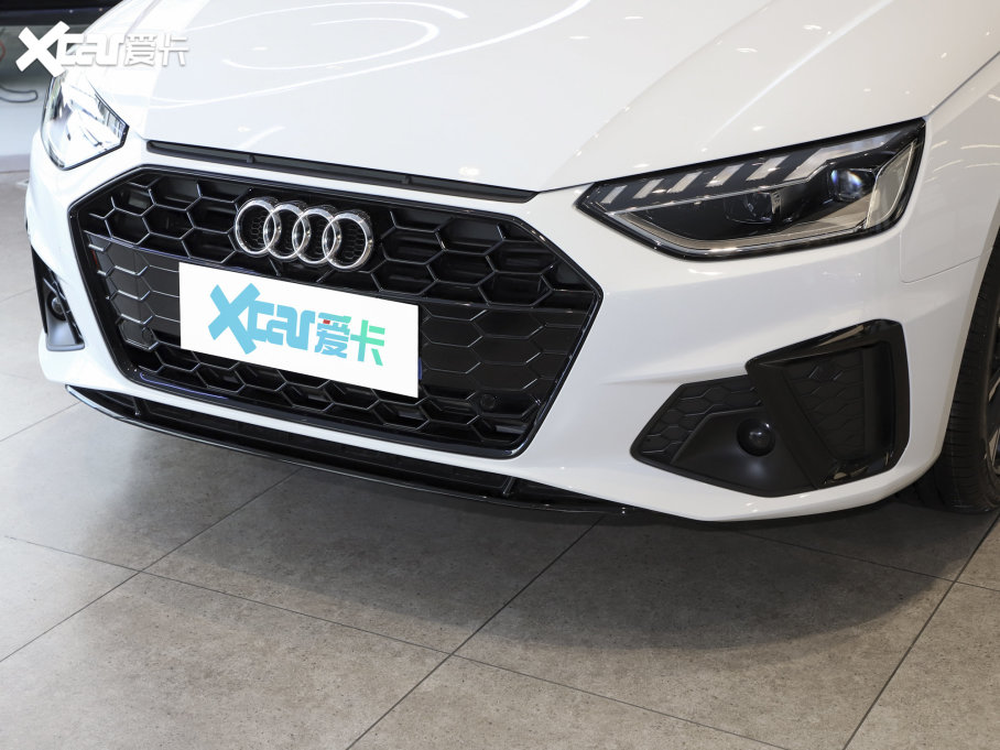 2023WA4L 40 TFSI AӸ 