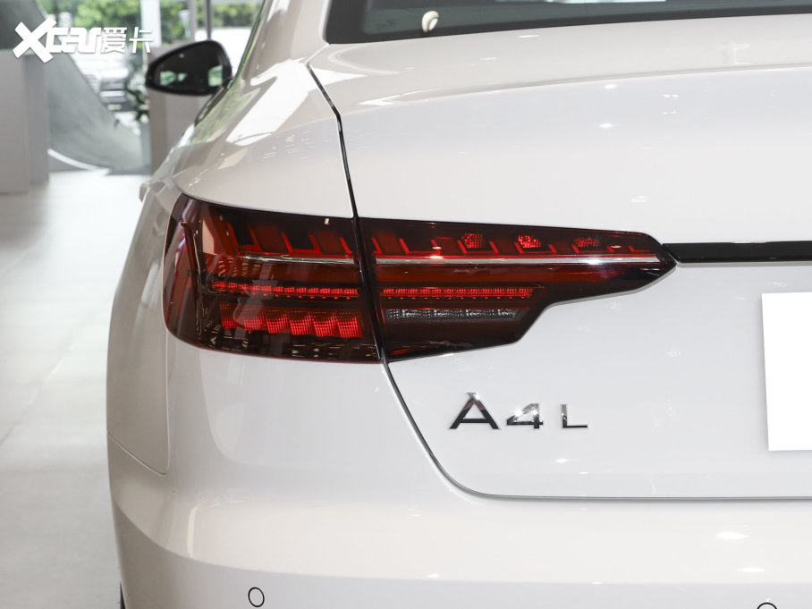 2023WA4L 40 TFSI AӸ 