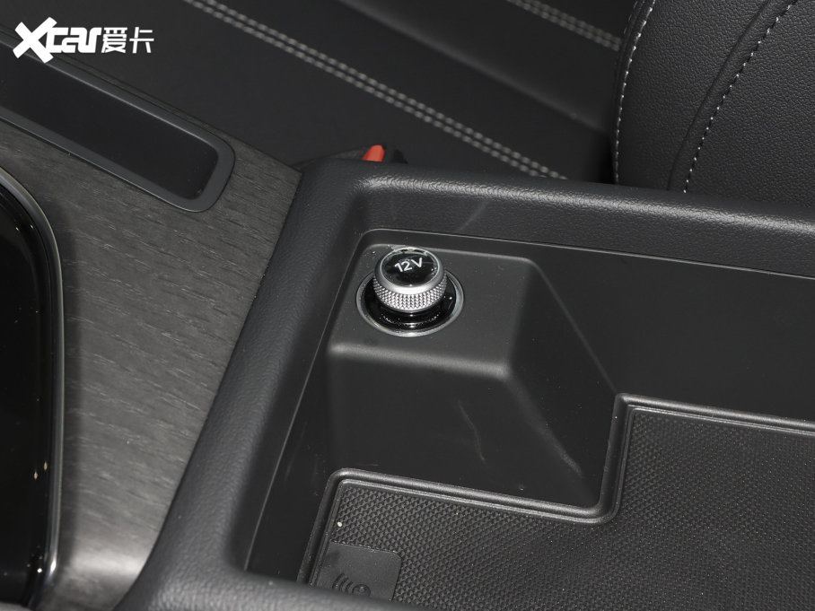 2023WA4L 40 TFSI AӸ 