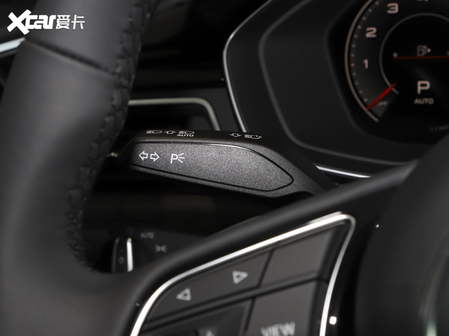 2023WA4L 40 TFSI AӸ 