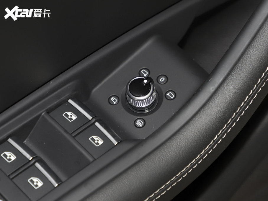 2023?yun)WA4L 40 TFSI A(dng) 