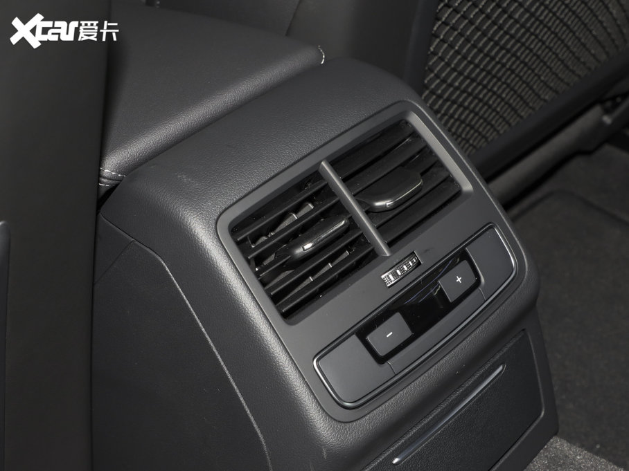 2023?yun)WA4L 40 TFSI A(dng) 