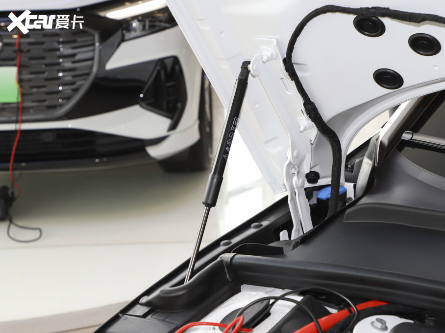 2023?yun)WA4L 40 TFSI A(dng) 