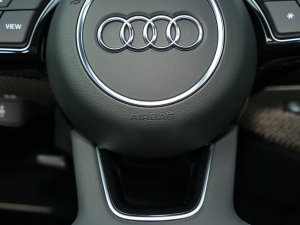 202345 TFSI quattro xӸ п؅^