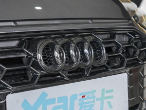 202340 TFSI quattro AӸ ^